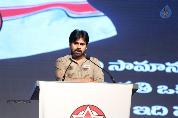 pawan kalyan,krishnayya,bc leader,harsha kumar,janasena  పవన్‌ చుట్టూ చేరుతున్నారు..! 